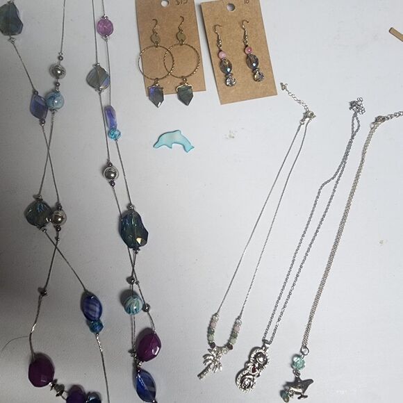 Bundle From Shows For Nviblegirl - Picture 2 of 3